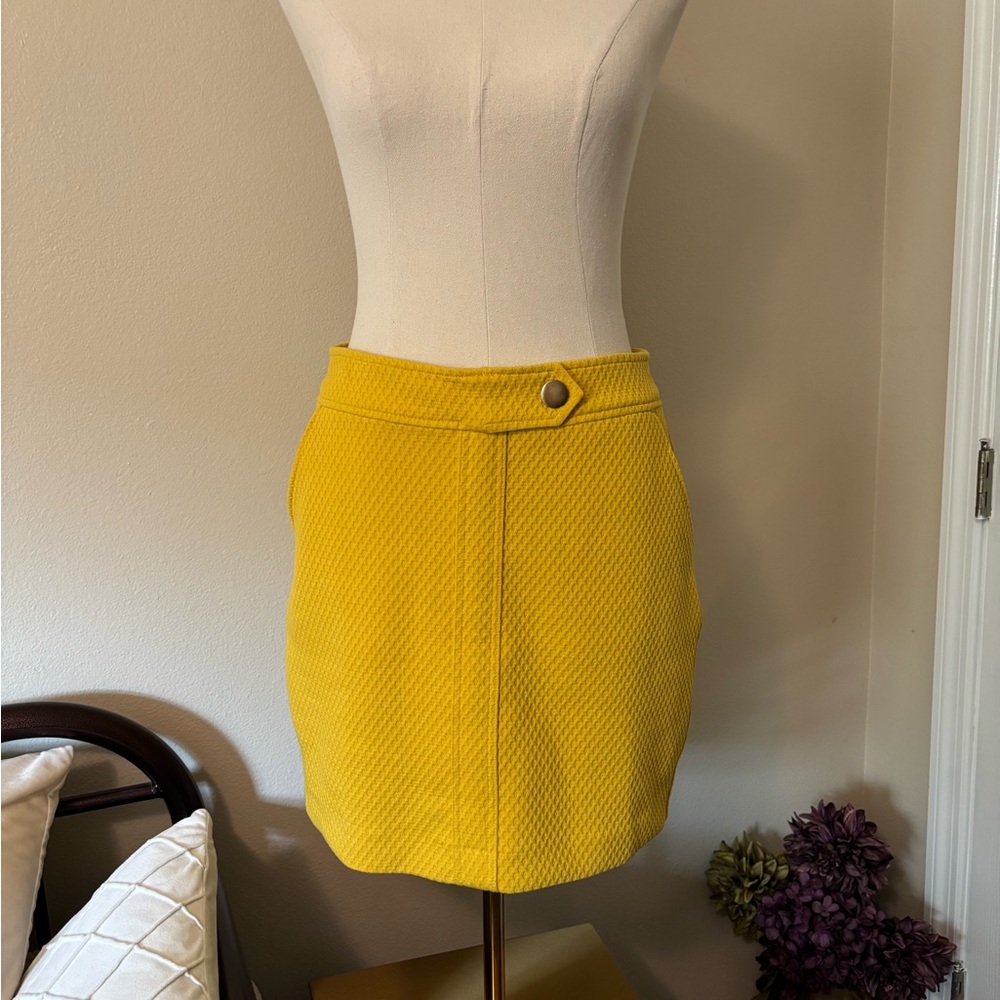 Banana Republic Yellow Textured Mini Pencil Skirt 6 Excellent Pre-loved